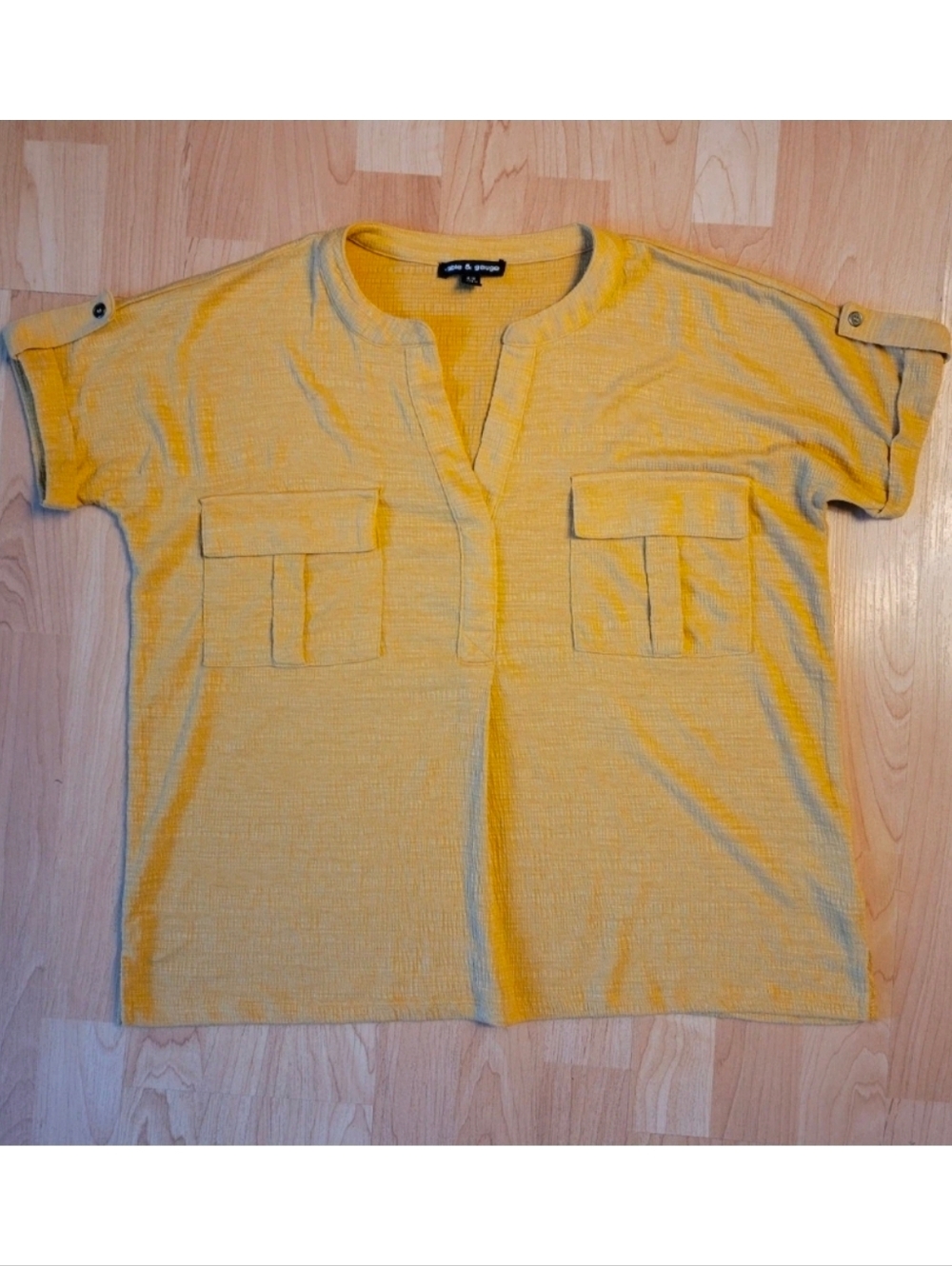 Cable & Gauge short sleeve shirt